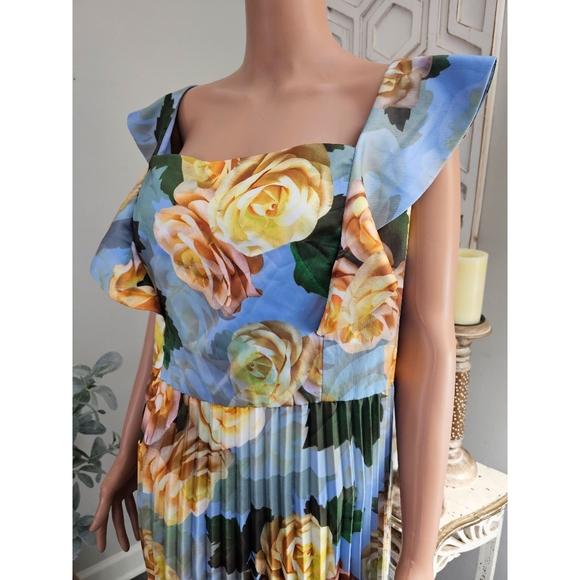 Chi Chi London Blue Floral Print Ruffle Pleated Midi Dress Size 16 - Picture 5 of 10